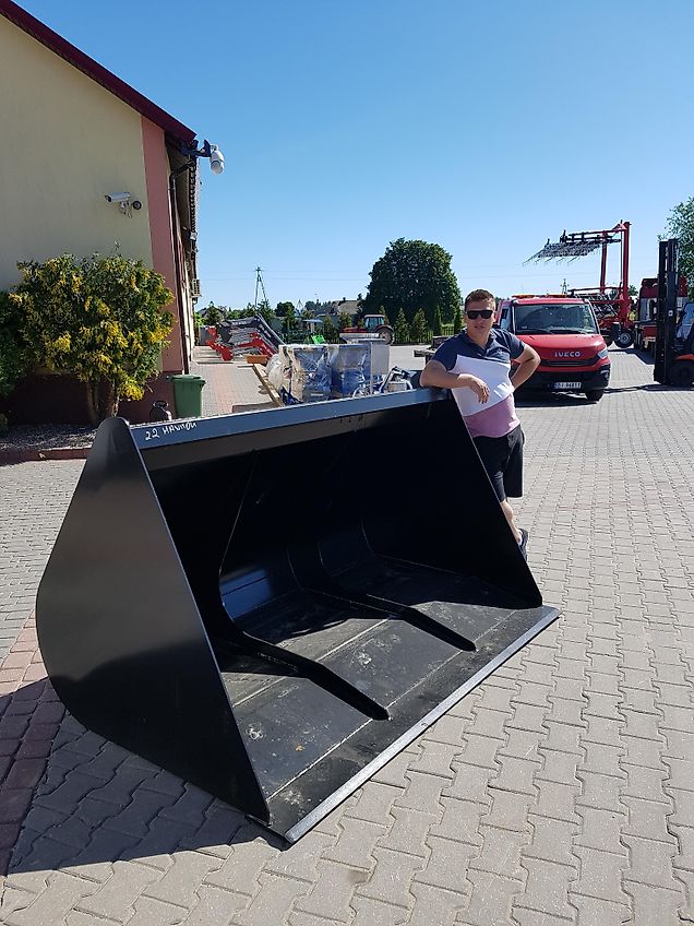 Metal-Technik Teleskoplader Schaufel JCB, Liebherr, Manitou, Case, Caterpillar / Łycha do koparki teleskopowej / Cucharón para cargadoras telescópicas.