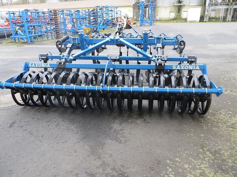 BM Maschinenbau Mulchsaatgrubber 3m Dachringwalze STUFENLOSE hydr. Tiefenverst.