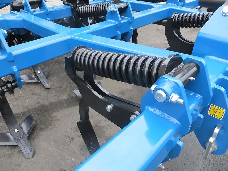 BM Maschinenbau Mulchsaatgrubber 3m Dachringwalze STUFENLOSE hydr. Tiefenverst.