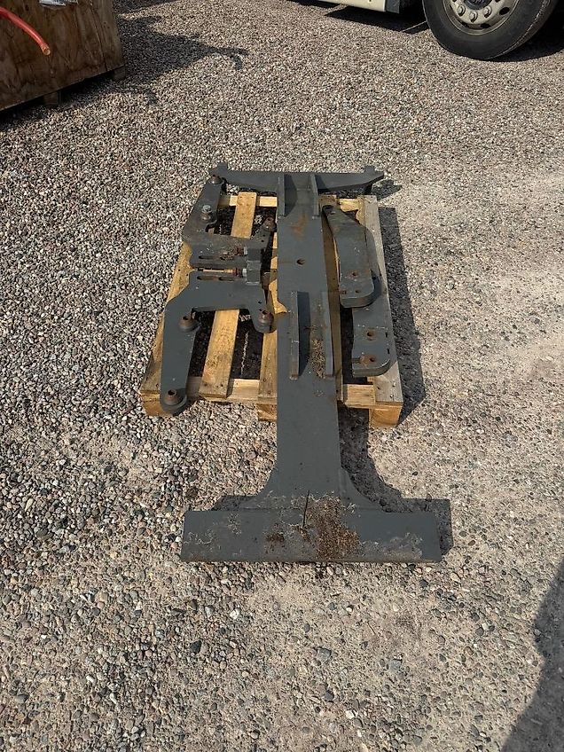 Massey Ferguson Unterzug für 8er Serie, war vorher an einem 8732 verbaut