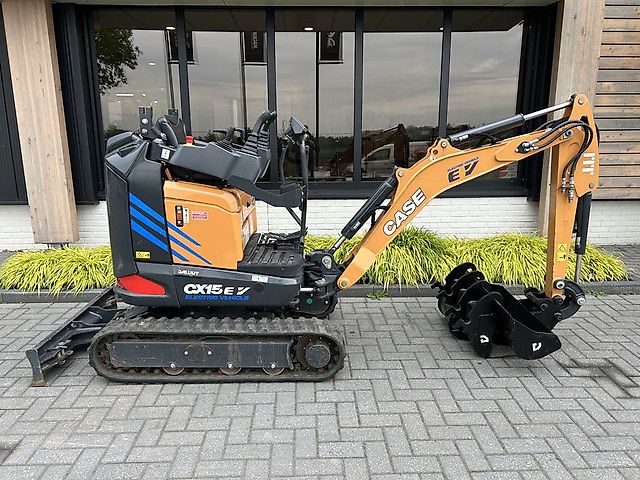 Case CX15EV