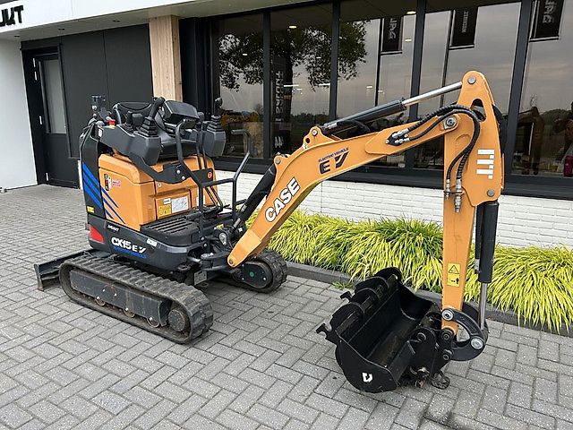 Case CX15EV