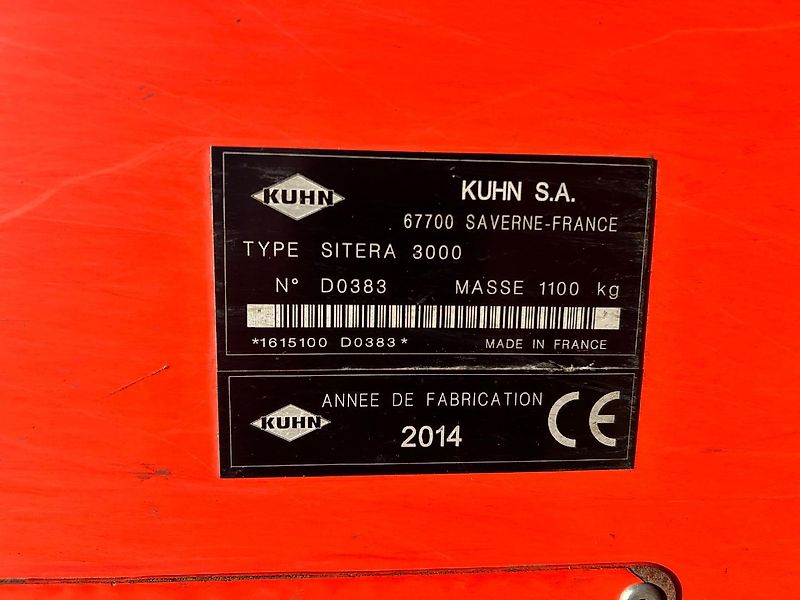 Kuhn Sitera 3000 auf HR 304 Kreiselegge Drillmaschine