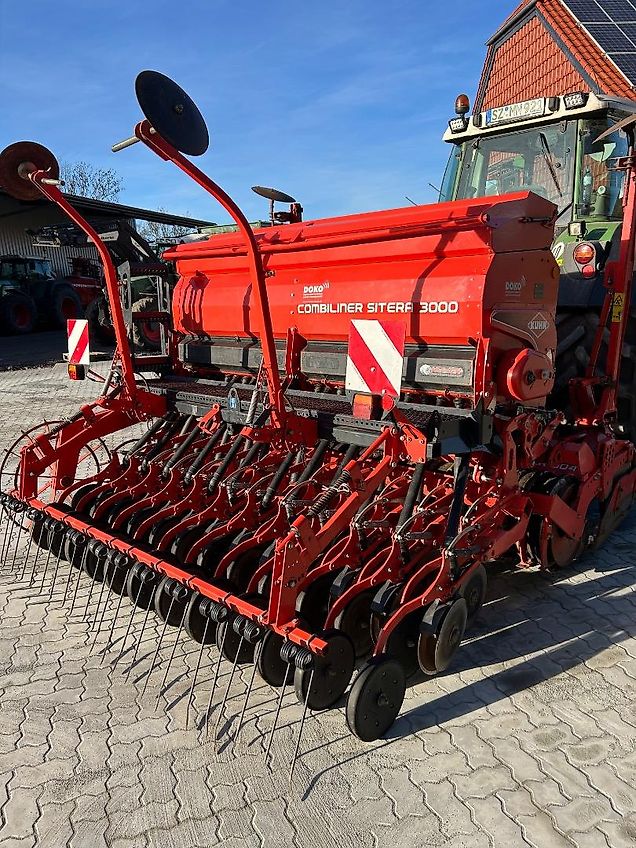 Kuhn Sitera 3000 auf HR 304 Kreiselegge Drillmaschine