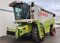 Claas LEXION 460 + heder 6 metrowy Claas LEXION 460 + heder 6 metrowy