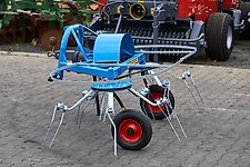 Wolf-Landtechnik GmbH Kreiselwender Spinne Z525 | Heuwender
