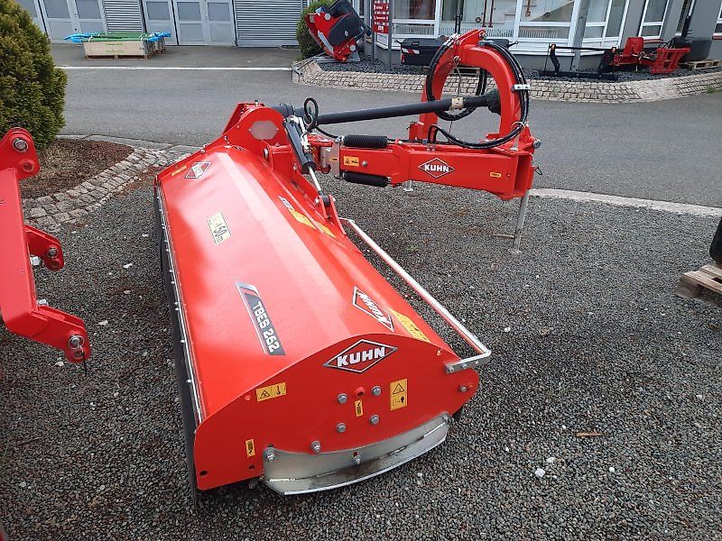 Kuhn TBES 262 Böschungsmulcher
