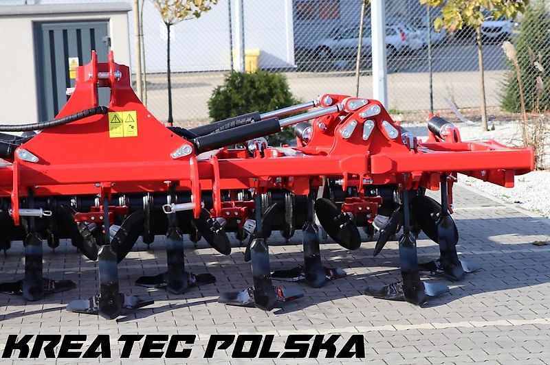 Rolmako U 453 Grubber / Schälgrubbermit Spiralfederzinken Breiten von 2,1 m bis 3,9 m