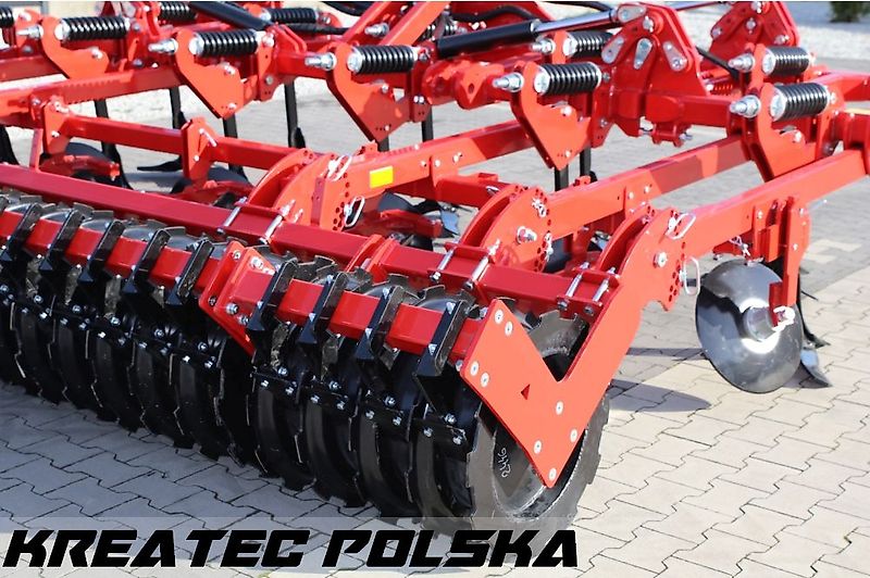 Rolmako U 453 Grubber / Schälgrubbermit Spiralfederzinken Breiten von 2,1 m bis 3,9 m