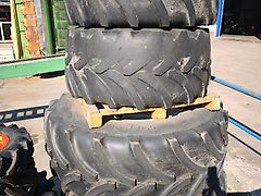 Vredestein Radsatz New Holland T7 Vredestein Traxion