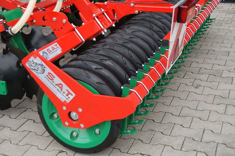 AGRO-MASZ Grubber-Runner 30-NEUMASCHINE