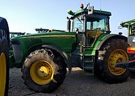 John Deere 8520 PowerShift John Deere 8520 PowerShift