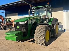 John Deere 8370R