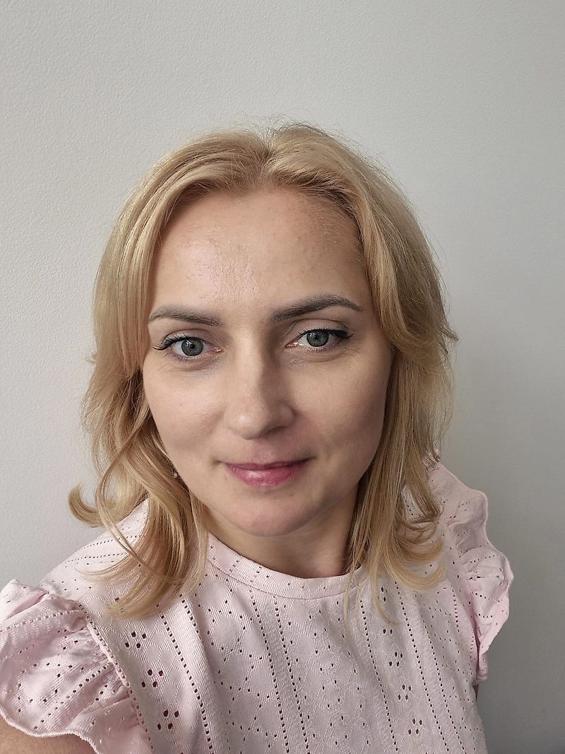 Kontaktinis asmuo Ponia Aneta Nartowicz